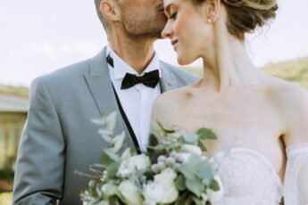 Romantic elopement at the hiterand of Crete