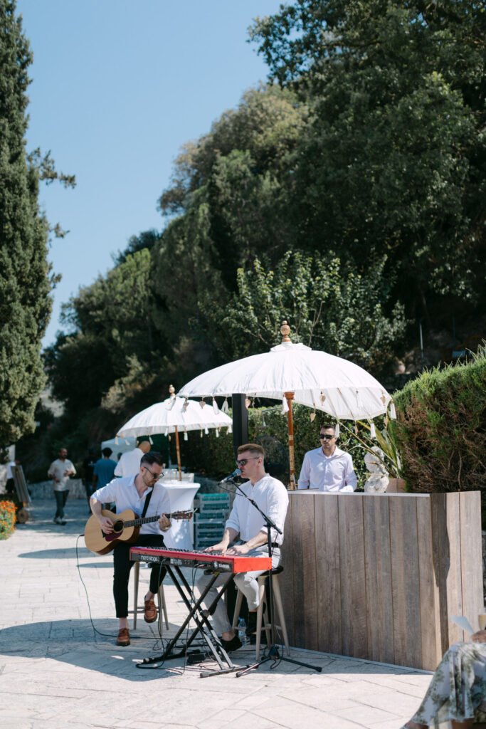 tuscan style wedding in Crete