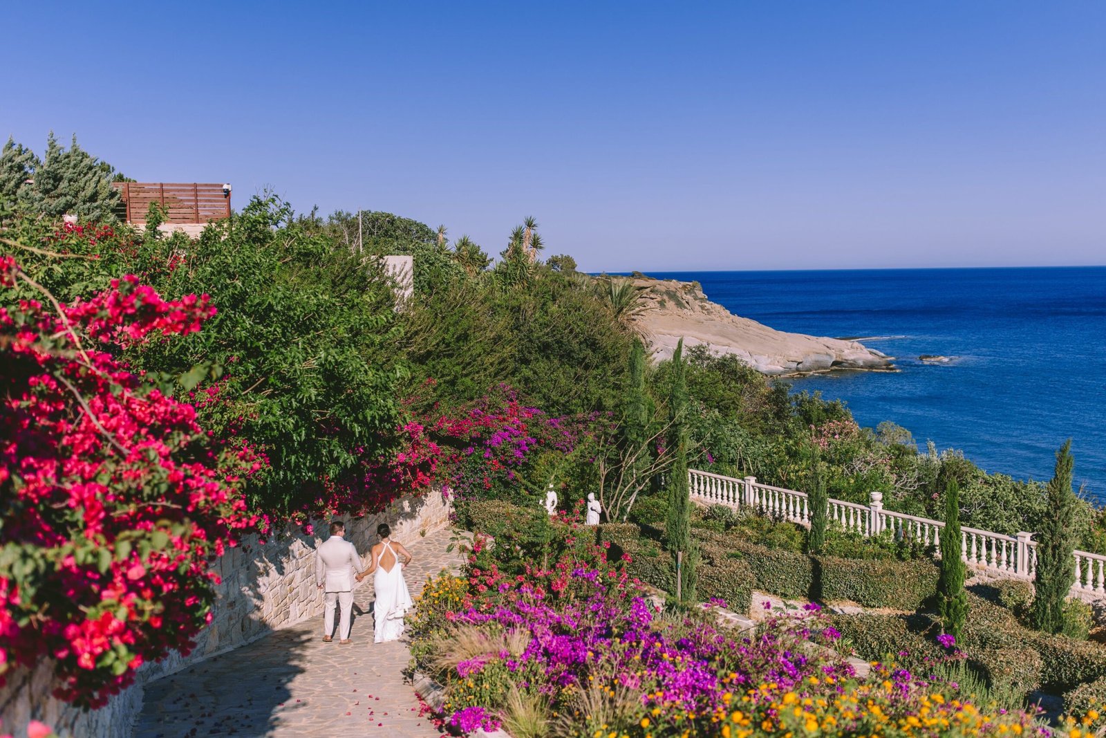 You are currently viewing Ross & Rachel — An Intimate Seaside Wedding in Crete