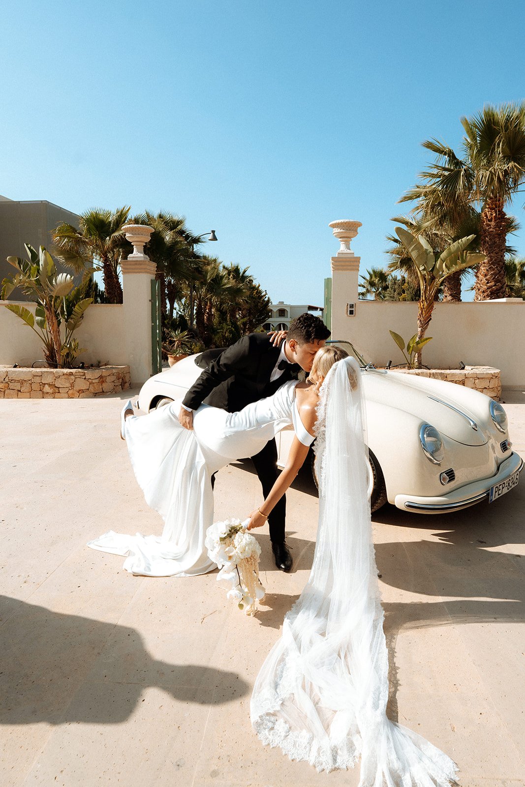 You are currently viewing Harrison & Valeriya — A Modern Intimate Destination Wedding in Crete